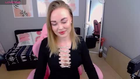 Snapshot of alisonwillow chatting on 1, 3, 2026 Anna online show from 1, 3, 2026