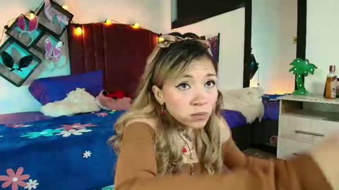 Alisson IG alisson zafiro27 online show from 7, 3, 2025