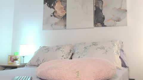 Snapshot of alissonroyce chatting on 1, 3, 2025 Goddess online show from 1, 3, 2025