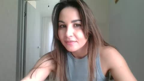 AlisXLovesss online show from 27, 4, 2026