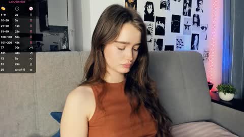 Snapshot of alivialovely chatting on 28, 11, 2025 Alivia online show from 28, 11, 2025