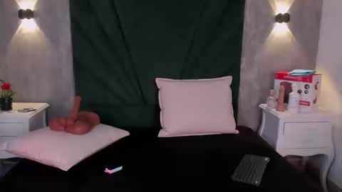  Alexis Etereo  online show from 10, 3, 2026