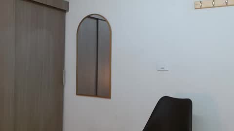 alix online show from 6, 11, 2025