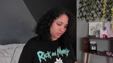 Snapshot of alixon_fiore5 chatting on 31, 12, 2024 alixon online show from 31, 12, 2024