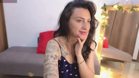 Snapshot of alizee_p chatting on 6, 11, 2025 alizee_p online show from 6, 11, 2025