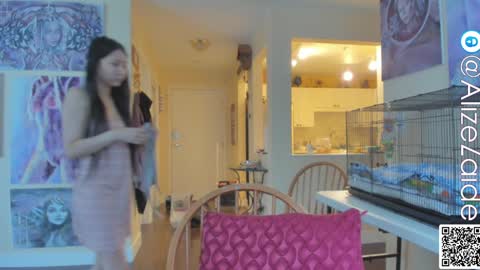 Alize Zaide online show from 4, 2, 2025