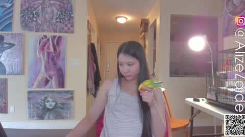 Alize Zaide online show from 8, 2, 2025