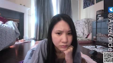 Alize Zaide online show from 3, 12, 2025