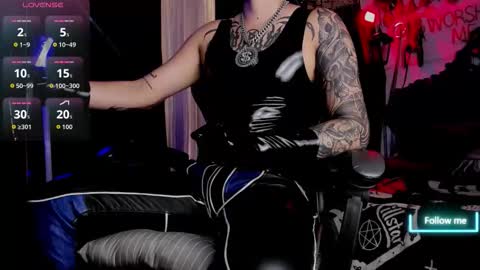 Snapshot of allanhurtss chatting on 24, 10, 2025 online show from 24, 10, 2025