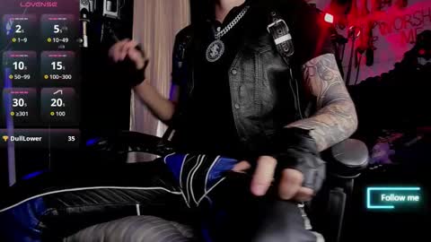 Snapshot of allanhurtss chatting on 12, 11, 2025 online show from 12, 11, 2025