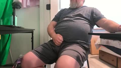 Allergictolove online show from 7, 10, 2025