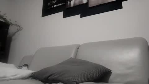 alles594462 online show from 4, 3, 2025