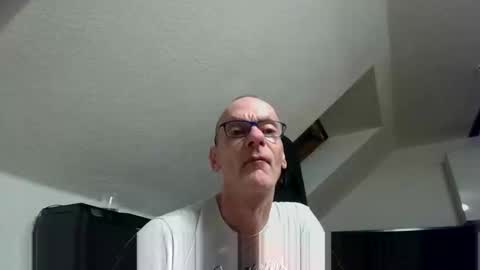 gay online show from 13, 10, 2025