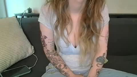 alliebearx online show from 25, 6, 2026