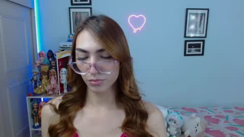 Snapshot of allisonblossom chatting on 28, 2, 2025 online show from 28, 2, 2025