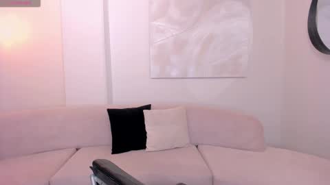 Snapshot of allisonrogersx chatting on 18, 1, 2026 Allison Rogers online show from 18, 1, 2026