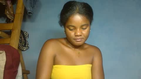 Snapshot of allizida01 chatting on 17, 11, 2025 allizida01 online show from 17, 11, 2025