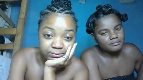 allizida01 online show from 24, 11, 2025