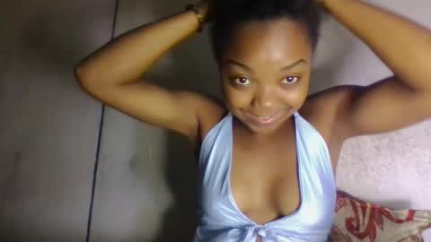 allizida01 online show from 15, 5, 2026