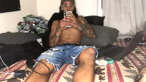 Snapshot of allthewayup10 chatting on 5, 2, 2025 allthewayup10 online show from 5, 2, 2025