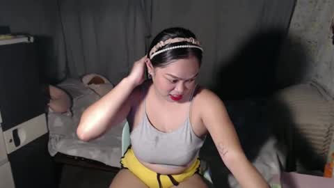 Snapshot of alluring_bobbies chatting on 7, 12, 2024 dhiharu online show from 7, 12, 2024
