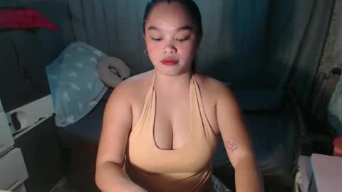Snapshot of alluring_bobbies chatting on 28, 11, 2025 dhiharu online show from 28, 11, 2025