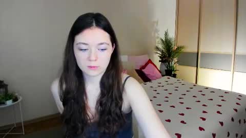 Snapshot of alluringeyess chatting on 29, 6, 2026 alluringeyess online show from 29, 6, 2026