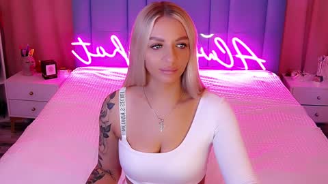 AlwaysHot online show from 29, 12, 2024