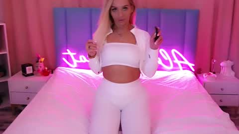 AlwaysHot online show from 22, 2, 2025