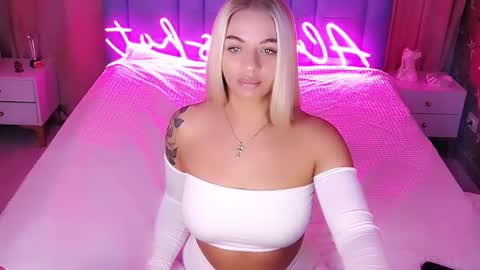 AlwaysHot online show from 26, 11, 2025