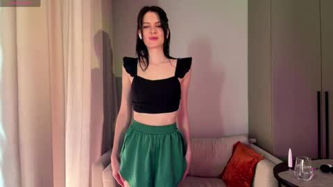 Snapshot of allynkorus chatting on 8, 6, 2026 My name is Chris online show from 8, 6, 2026