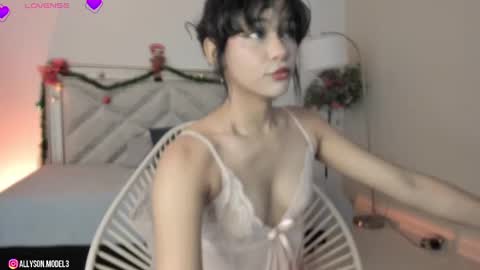 Snapshot of allyson_4 chatting on 2, 1, 2025 Allyson 3 online show from 2, 1, 2025
