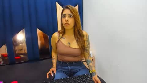 allysonrrouserx online show from 26, 3, 2026
