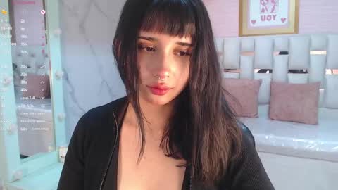 Allysa  online show from 2, 10, 2025