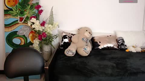 alma_art_ online show from 8, 2, 2025