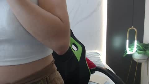 ALMA FENIX  online show from 17, 1, 2025