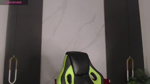 ALMA FENIX  online show from 6, 2, 2025