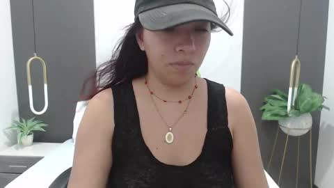 ALMA FENIX  online show from 25, 2, 2025