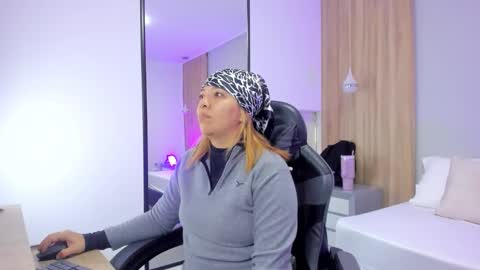 ALMA FENIX  online show from 17, 1, 2026