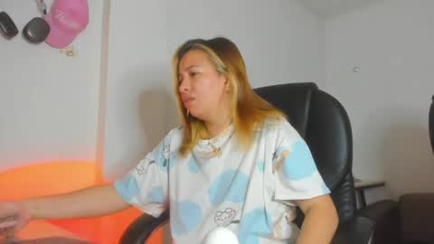 ALMA FENIX  online show from 31, 3, 2026