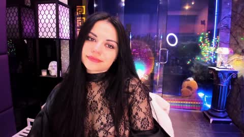 Snapshot of alma_pearl chatting on 5, 12, 2024 Alma online show from 5, 12, 2024