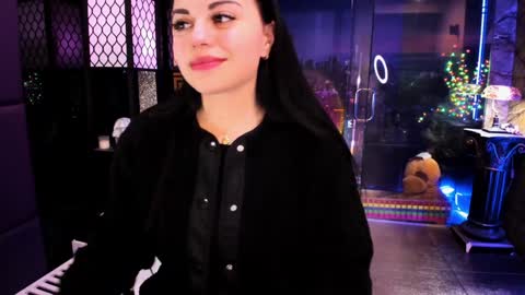 Snapshot of alma_pearl chatting on 22, 12, 2024 Alma online show from 22, 12, 2024