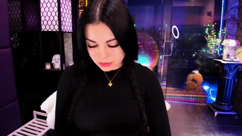 Snapshot of alma_pearl chatting on 23, 12, 2024 Alma online show from 23, 12, 2024