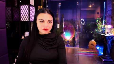 Snapshot of alma_pearl chatting on 28, 12, 2024 Alma online show from 28, 12, 2024