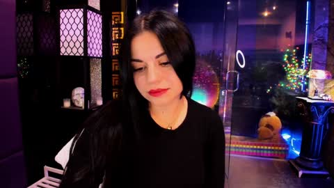 Snapshot of alma_pearl chatting on 8, 1, 2025 Alma online show from 8, 1, 2025