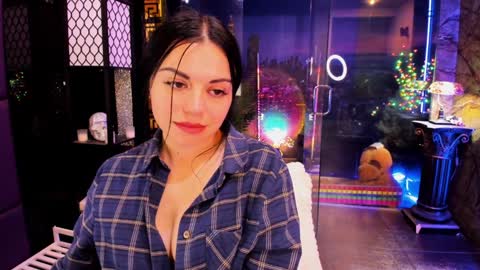 Snapshot of alma_pearl chatting on 11, 1, 2025 Alma online show from 11, 1, 2025