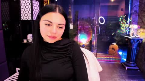 Snapshot of alma_pearl chatting on 12, 1, 2025 Alma online show from 12, 1, 2025