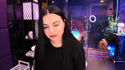Snapshot of alma_pearl chatting on 25, 1, 2025 Alma online show from 25, 1, 2025