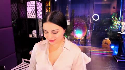 Snapshot of alma_pearl chatting on 8, 2, 2025 Alma online show from 8, 2, 2025