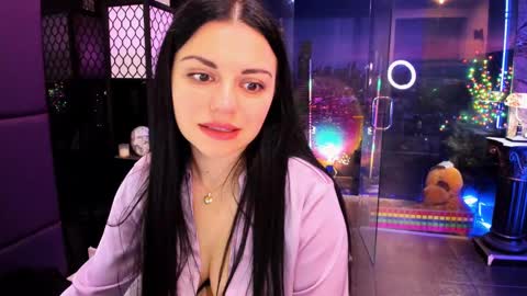 Snapshot of alma_pearl chatting on 11, 2, 2025 Alma online show from 11, 2, 2025